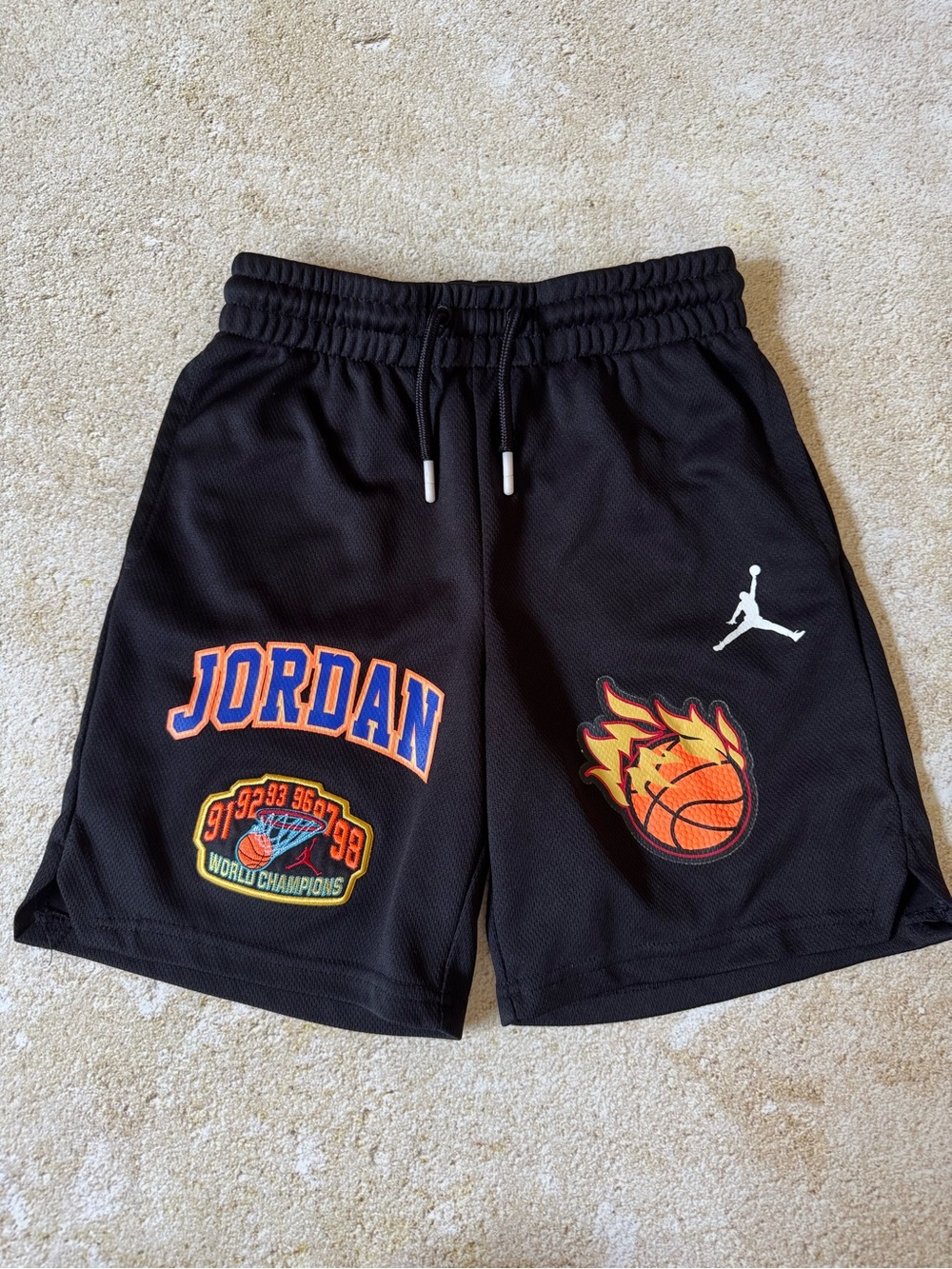 Black Nike Air Jordan Basketball Shorts 9-10 (M 10-12)
